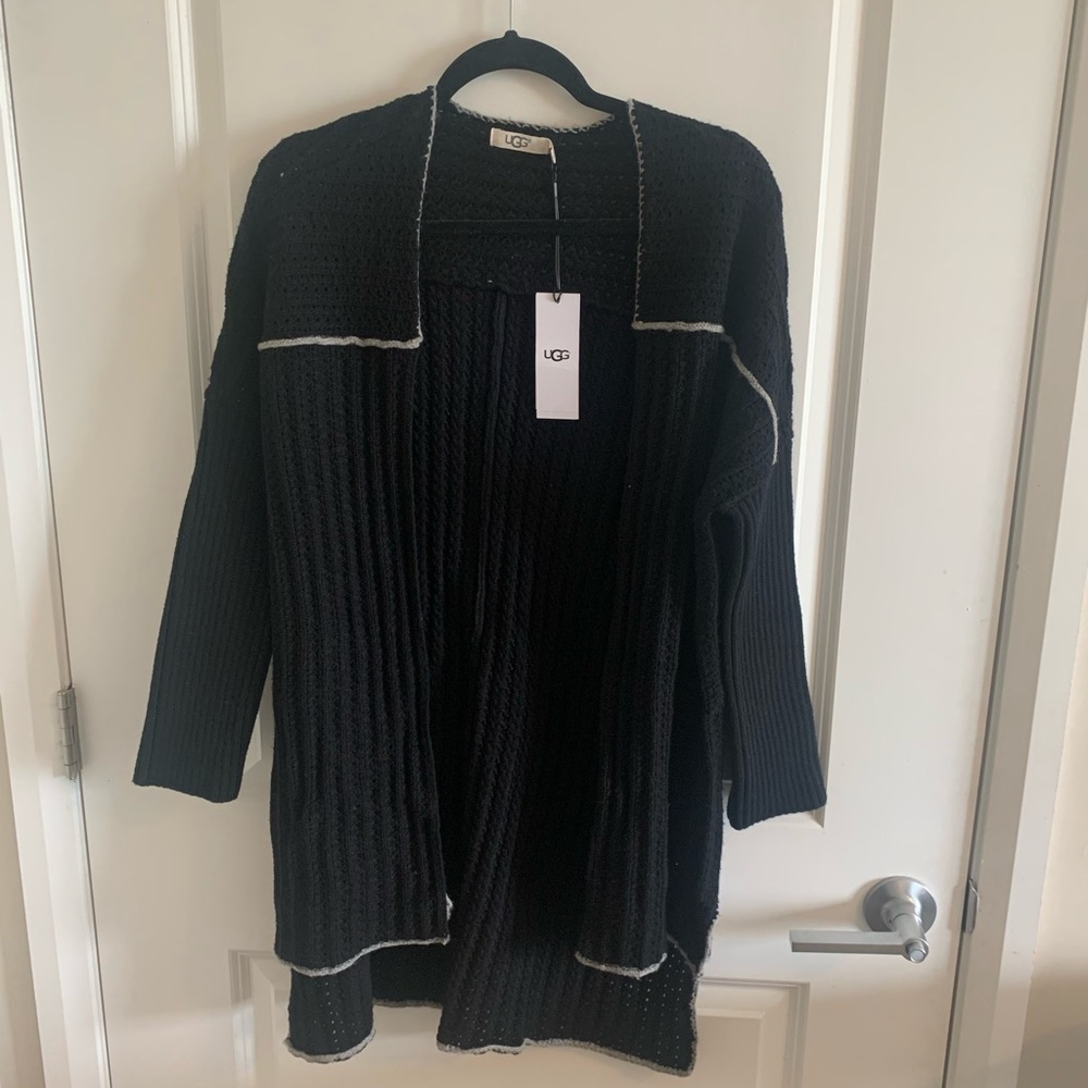 UGG Riley Pom Pom Pull Knit sweater size XS/S - Picture 5 of 10